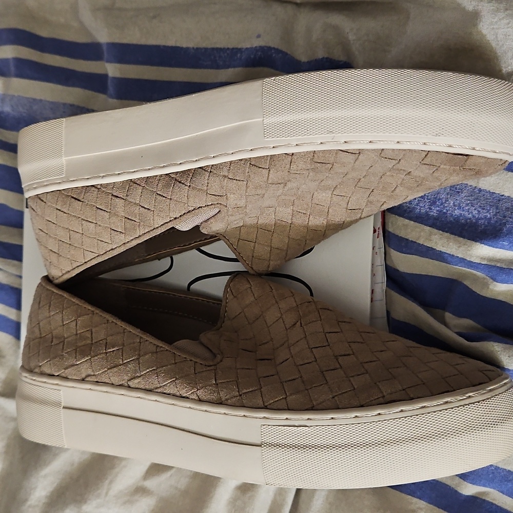 Vince Camuto Tan Slip-On Shoes - Picture 6 of 6